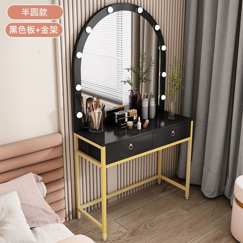 Meja rias studio dengan lampu  - Beauty Makeup Bridal ulasan dan harga