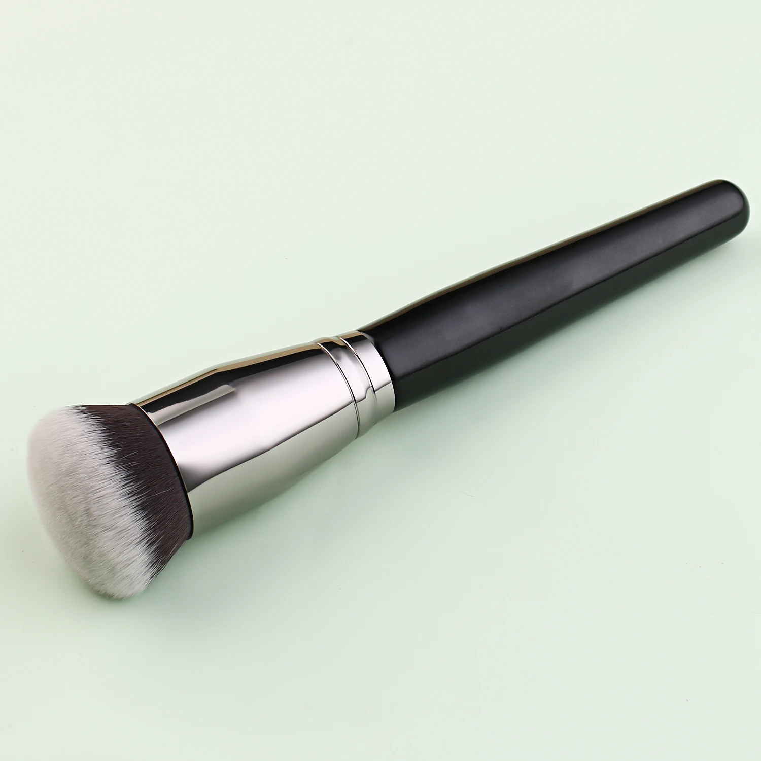 Kuas Makeup Foundation Hitam,  - Beauty Queen Makeup ulasan dan harga