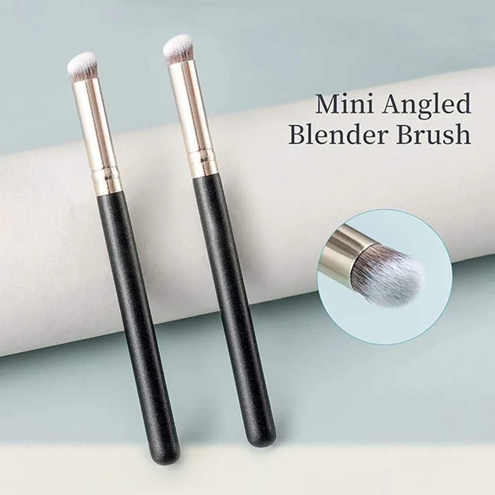 Kuas Rias Concealer Bersudut R - Beauty Queen Makeup ulasan dan harga